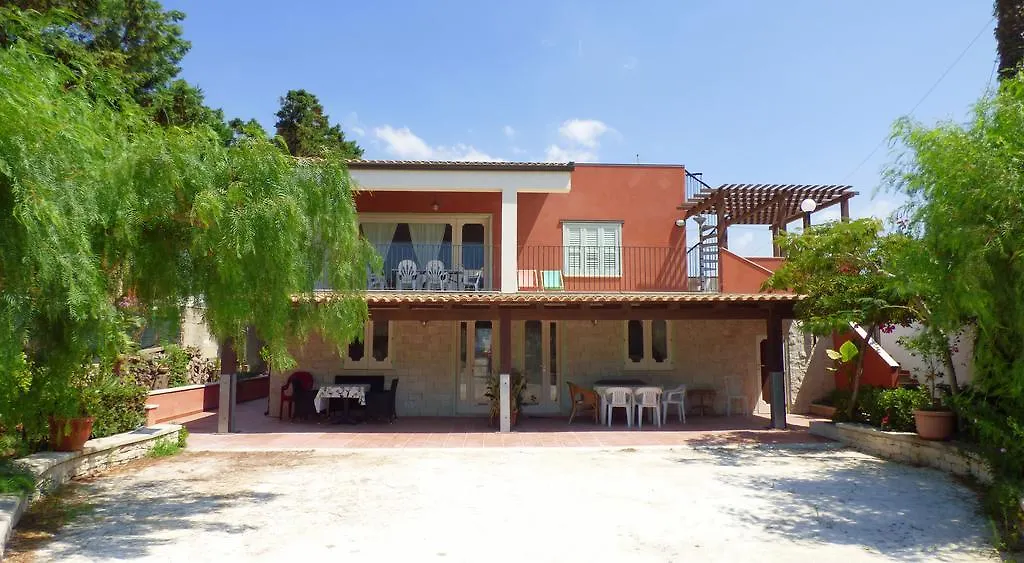 Casa vacanze La Villa Rosa al Mare Pozzallo Italia