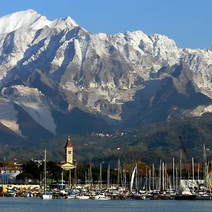  Appartamento Between Pisa And 5 Terre Italia